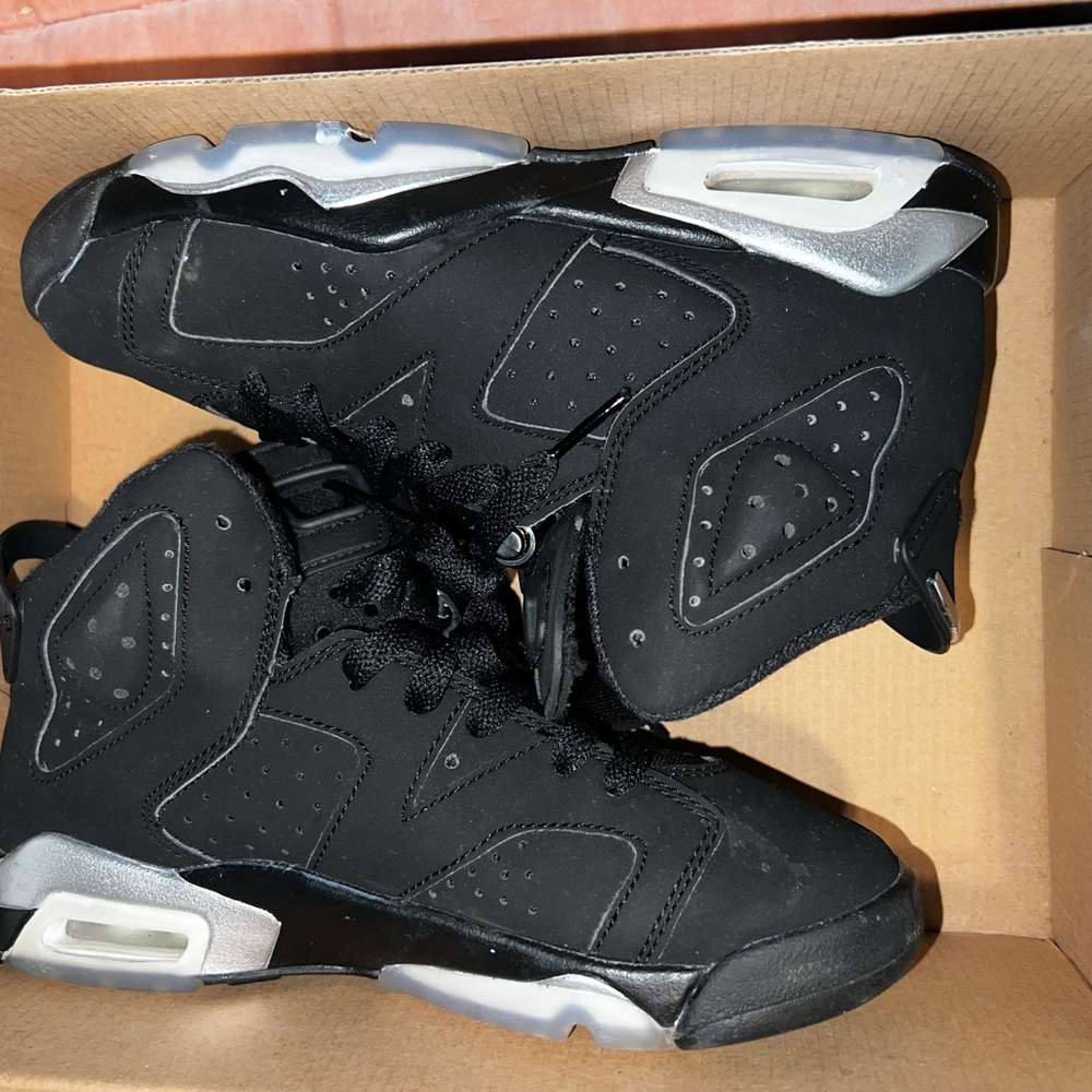 Air Jordan 6 Retro (GS) Sneakers